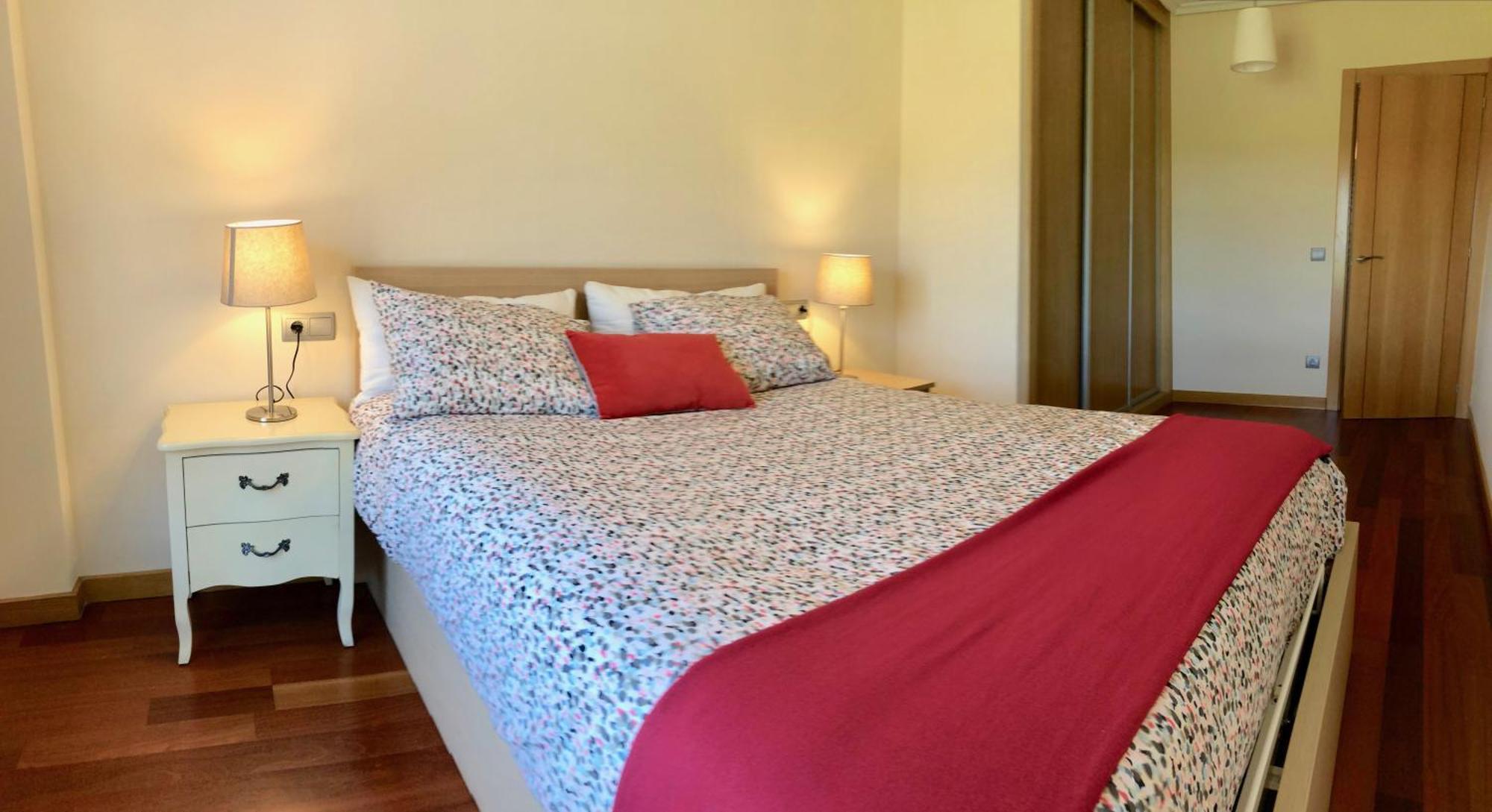 Apartamento Europa Jardin โอเบียโด ภายนอก รูปภาพ